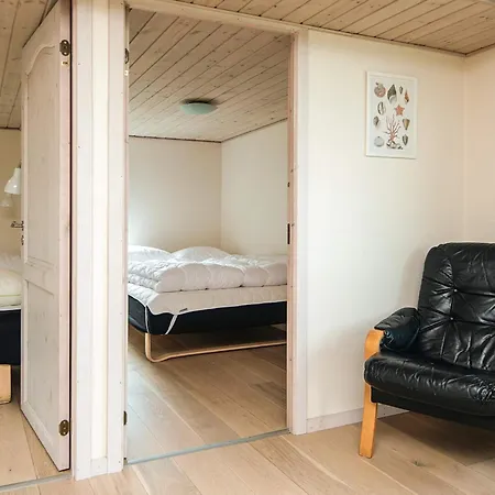 4 Person In Børkop