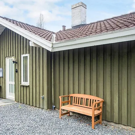 4 Person In Børkop